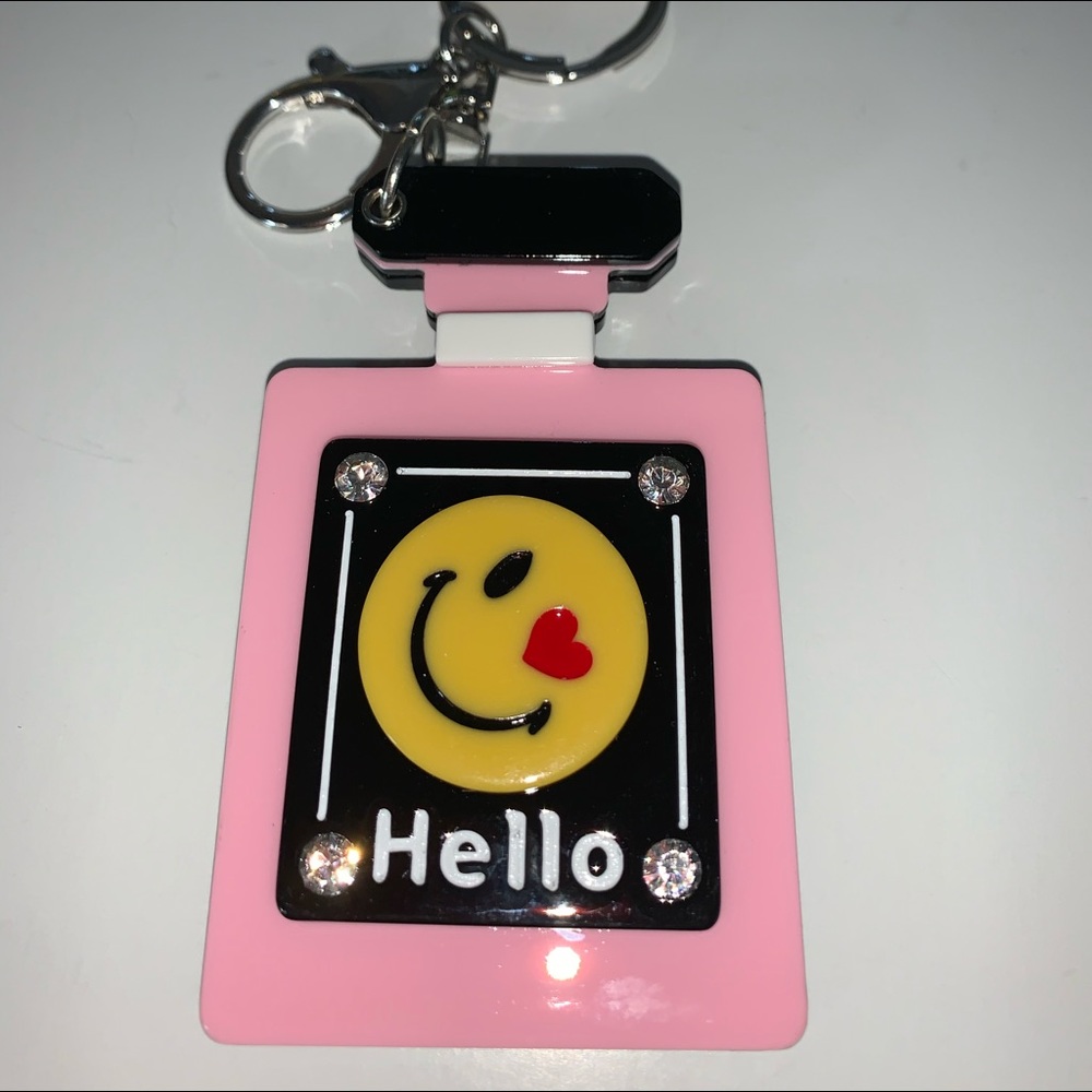 Adorable “Hello” Keychain/Purse Ornament. NWOT